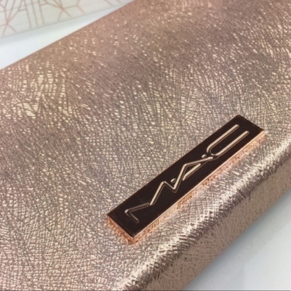 MAC Cosmetics Snowball 12 Lipsticks Kit - Picture 5 of 5